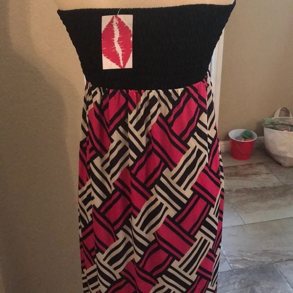 NWT! Darling strapless, maxi. Size M. - Picture 3 of 4